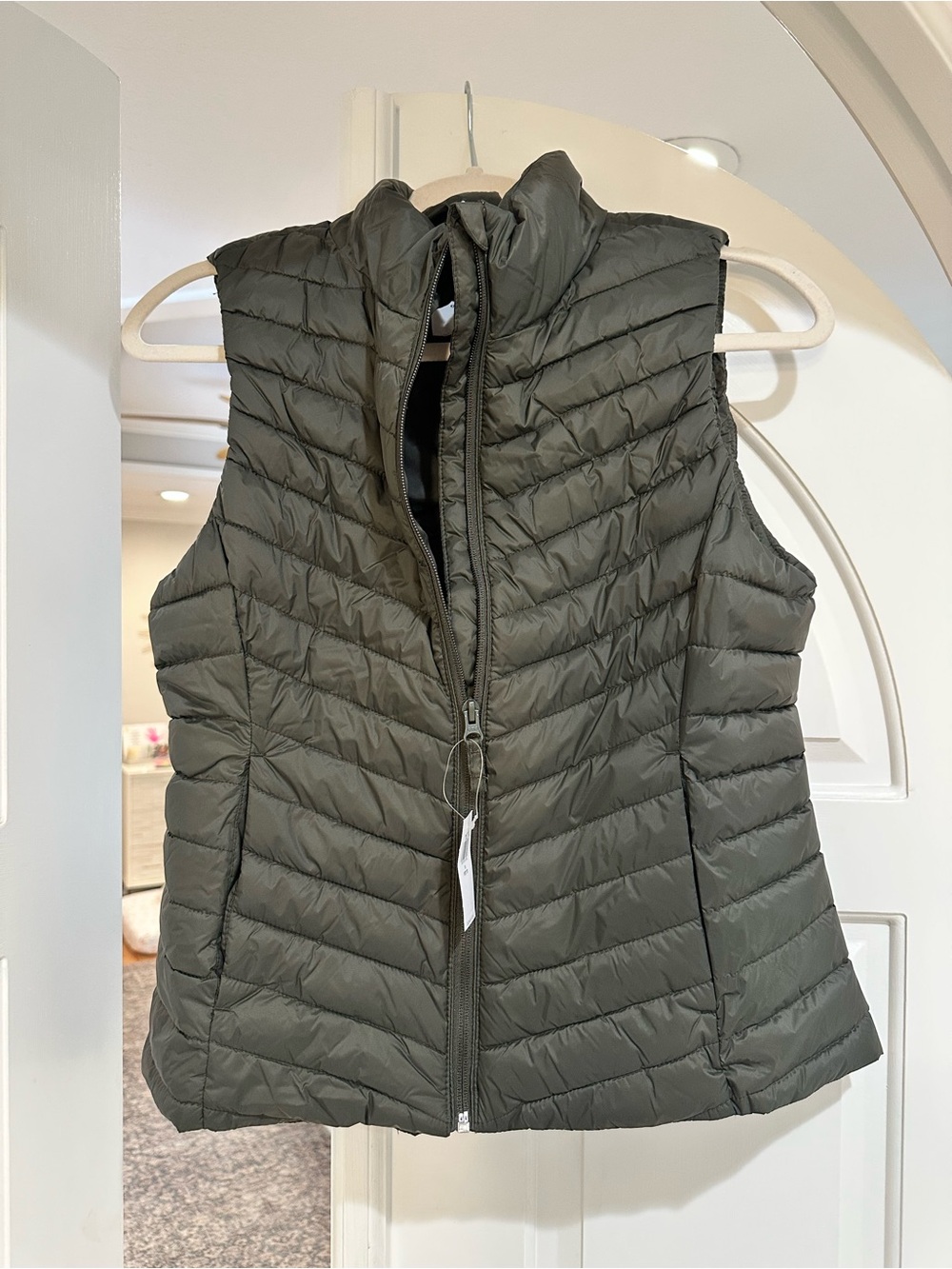 Old Navy Olive Quilted Puffer Vest Olive